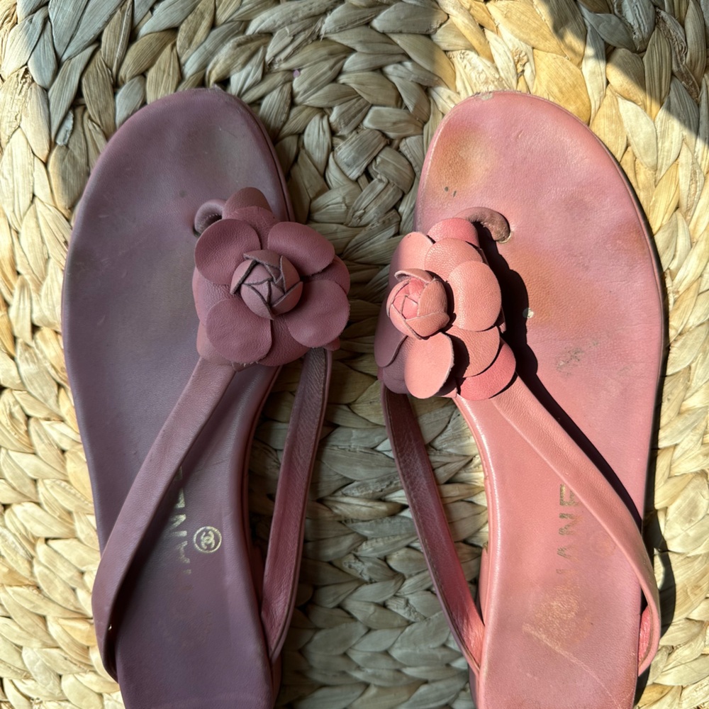 Vintage CHANEL Thong Sandals